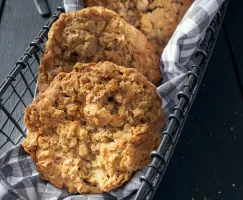 Galletas de avellana y manzana