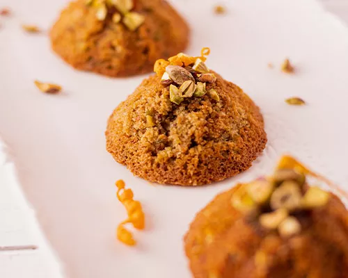 Mini pasteles de pistache y naranja