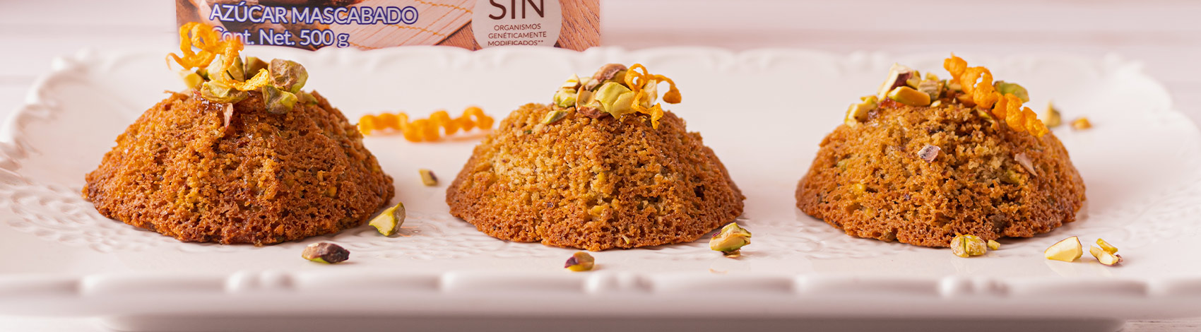 Mini pasteles de pistache y naranja