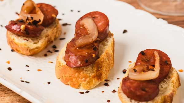 Chorizo español al vino tinto