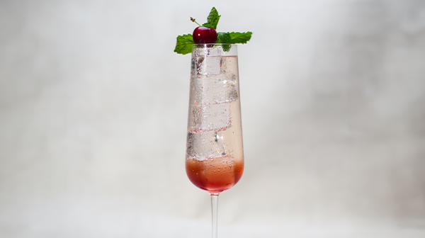 Cocktail francés de cereza