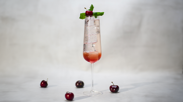 Cocktail francés de cereza