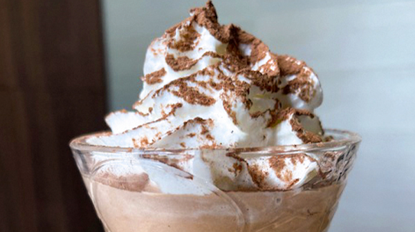 Mousse de chocolate con un toque de chile ancho