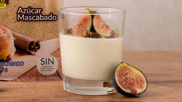 Panna cotta de queso de cabra e higos