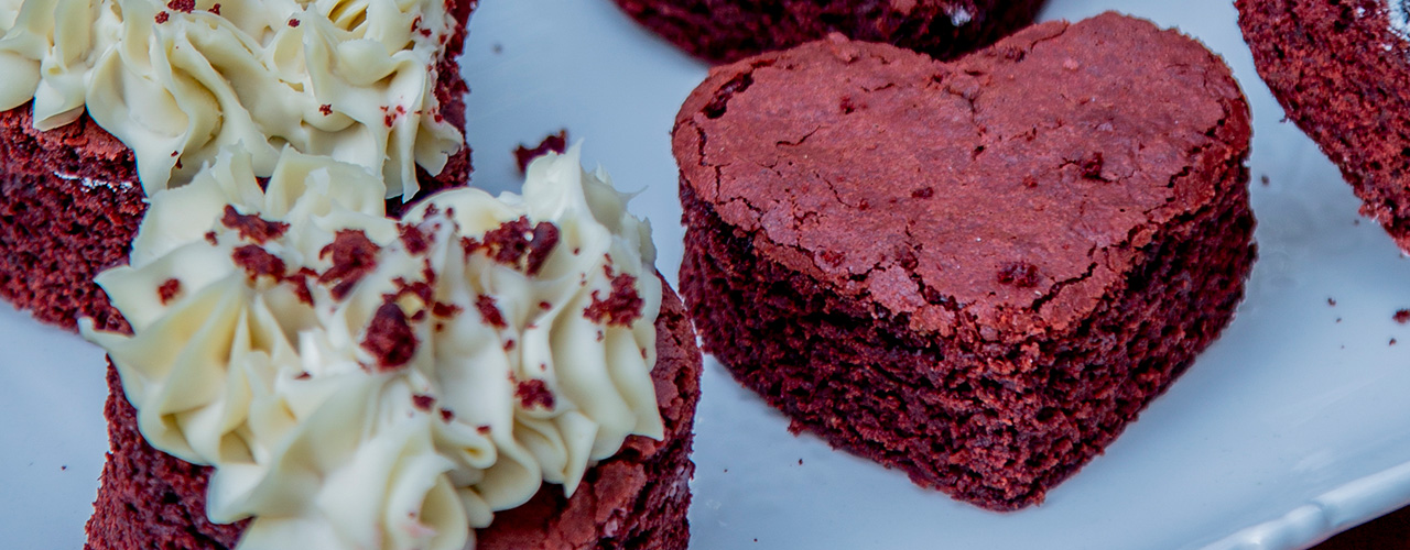 Brownies de corazón red velvet