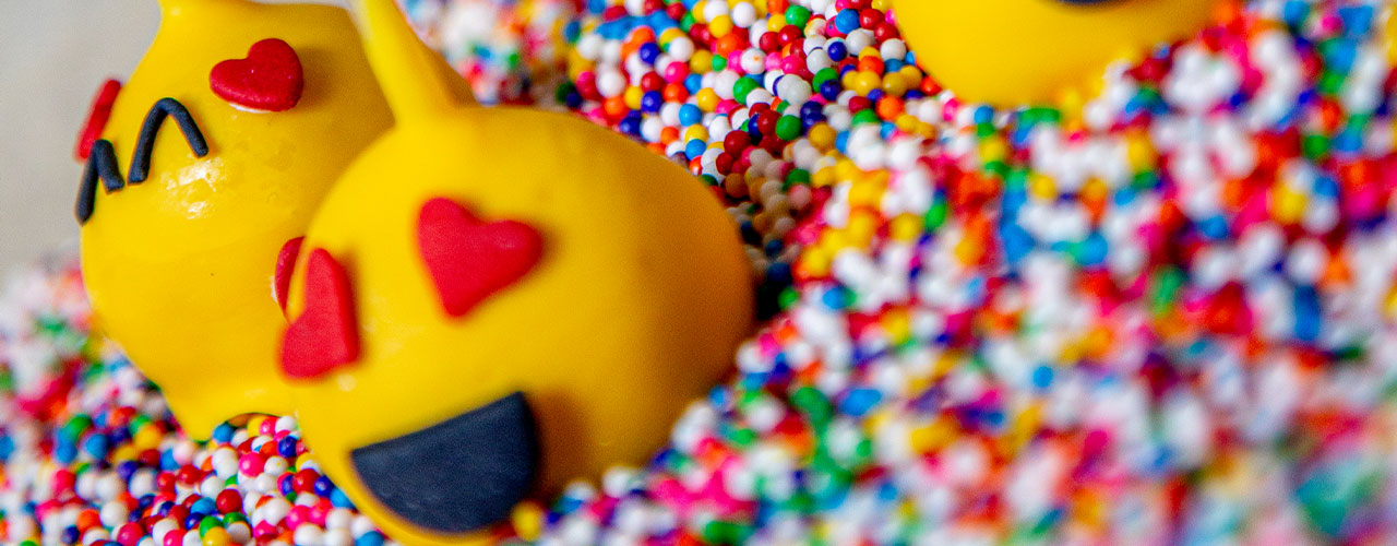 Cake Pops de Emojis - comparación