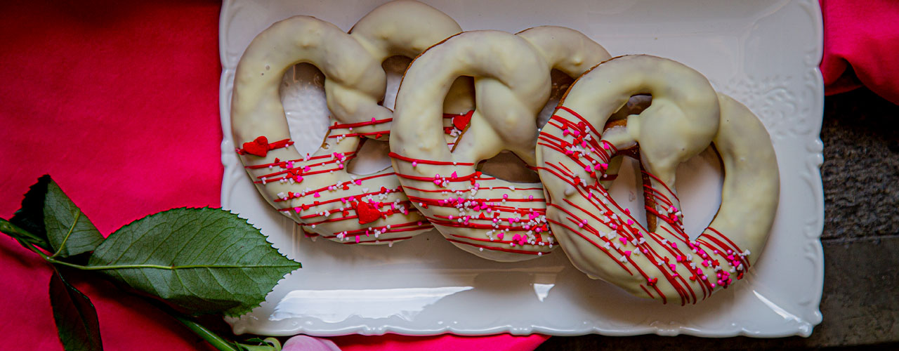Galletas en forma de corazón de pretzel - comparación