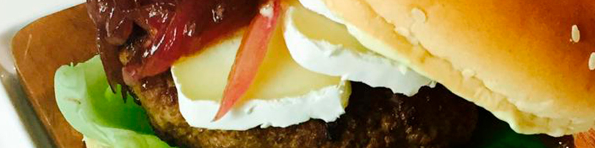 Hamburguesa De Cordero Y Camembert Caramelizada