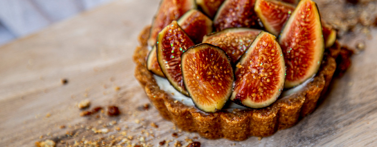 Tarta de higos y nuez caramelizada