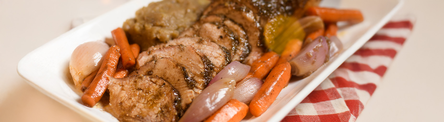 Lomo de cerdo glaseado a la mostaza