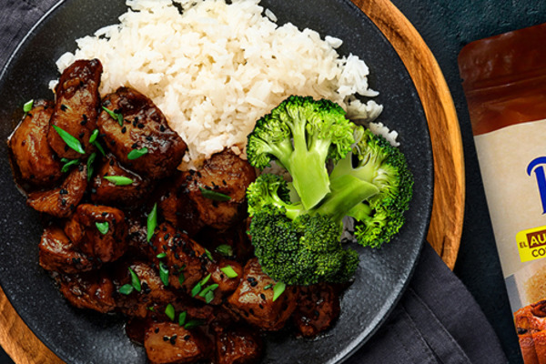Poke Bowl de Ribeye con brócoli y salsa teriyaki