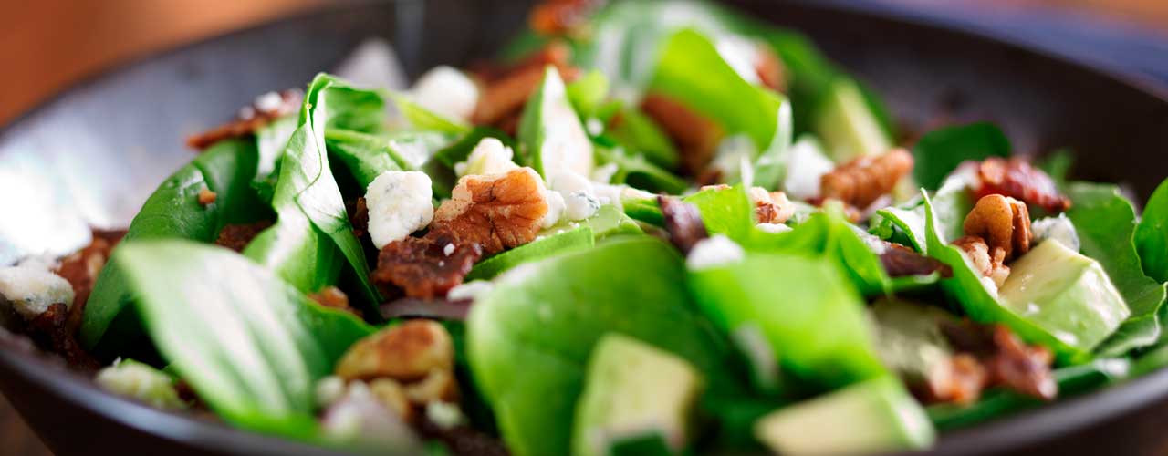 Ensalada de espinaca y tocino balsámico - comparación